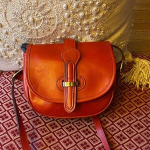 Elegant red Leather Crossbody Bag